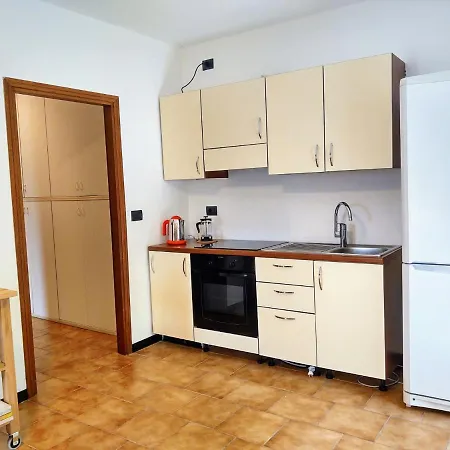 Appartement Veri By Interhome Carriola
